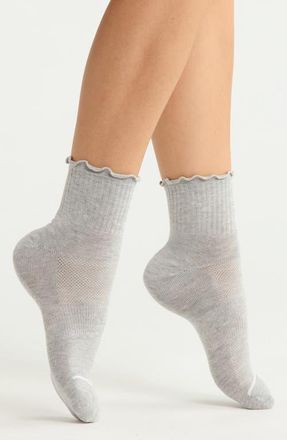 Nordstrom Athleisure Lettuce Edge Assorted 3-Pack Ankle Socks in Oatmeal Multi Pack at Nordstrom, Size 9-11