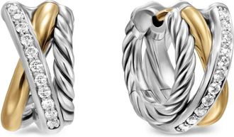 David Yurman Orecchini a cerchio Crossover Three Row in oro giallo 18kt e argento sterling con diamanti (13mm)