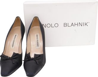 Manolo Blahnik Slingback Pumps in Black Leather