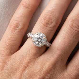 Pompeii3 Certified 4.00Ct Diamond Engagement Ring 14k Gold Lab Grown (2 1/2Ct Center) Size: 7