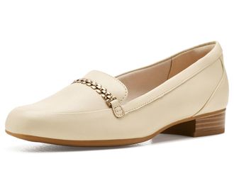 Clarks Womens Dress Loafer Flat, Cream Leather, 9.5 Narrow