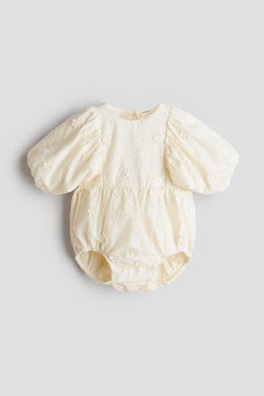 H&M Broderie Anglaise Romper Suit in Cream at Nordstrom, Size Newborn