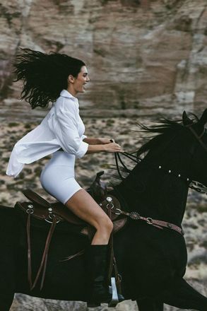 Alo | Dreamscape Button Down Long Sleeve Jacket in White, Size: Medium