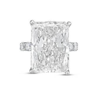 Diana M. Jewels Platinum 10ct lab grown Radiant Diamond Ring with Pav&eacute; Round Band