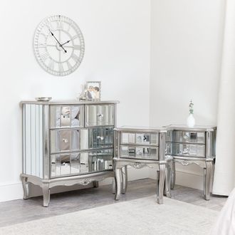 Melody Maison Bedroom Furniture, Silver Mirrored Chest Of Drawers & Pair Of Bedside Tables - Tiffany Range in Metallic Silver