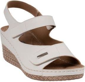 Good Choice Shoes Keltie Wedge Sandal in White at Nordstrom Rack, Size 6.5