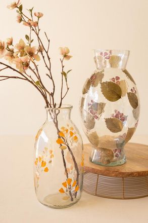 Kalalou Set Of Two Glass Vases With Natural Flowers