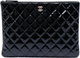 Chanel Pre-owned Clutches, female, Black, Size: ONE SIZE Pre-owned Quilted Patent Leather Clutch