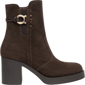 Nero Giardini Stivaletto in camoscio - - Shoes - Donna - Marrone - 39 EU