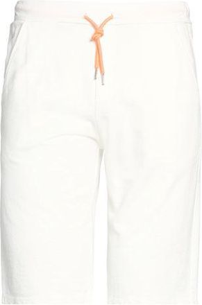 QB24 PARTES DE ABAJO - Pantalones cortos y bermudas en YOOX.COM