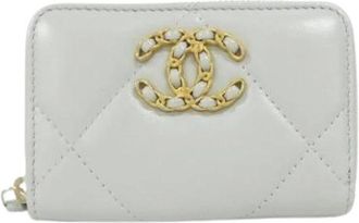 Chanel Pre-owned Wallets, female, Gray, Size: ONE SIZE Pre-owned Coin Purse
