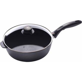 Swiss Diamond 6724C 3.2 Quart Saute Pan With Lid in Black at Nordstrom