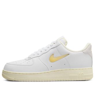 Nike Air Force 1 07 LX Pale Vanilla DC8894-100