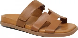 Django & Juliette Womens Nodette Sandals In Tan