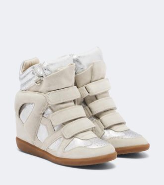 Isabel Marant Zapatillas con cu&ntilde;a Bekett de ante y piel metalizada