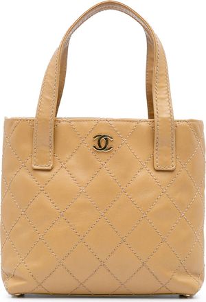 Chanel Pre-owned Womens Quilted Leather Handbag - Tan - One Size