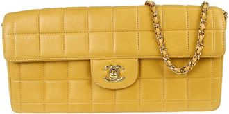 Chanel Chocolate Bar Flap Quilted Lambskin Beige Leather Handbag (Pre-Owned)