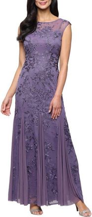 Alex Evenings Embroidered Cap Sleeve Gown in Icy Orchid at Nordstrom, Size 16