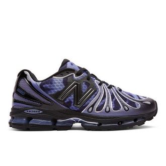 New Balance Unisex JFG X NEW BALANCE Abzorb 1890 en Negro/Morado, Talla 38.5