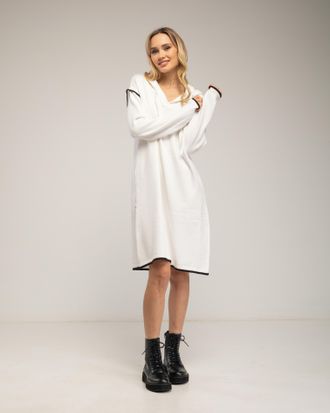 Tantra Loszittende gebreide jurk met biezen bij de zoom