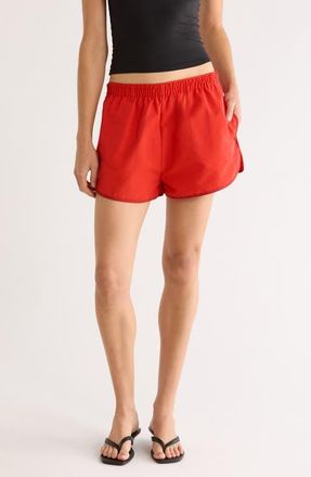 Staud Anchor Shorts in Cardinal at Nordstrom, Size Large