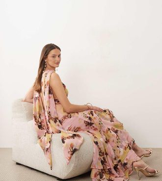 Asos Tall ASOS DESIGN Tall - Vestito lungo allacciato al collo con stampa a fiori, foulard e fondo con volant-Multi