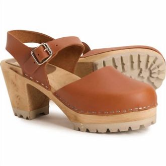Mia Shoes Womens Abba Clog In Luggage