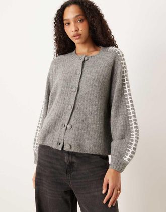 Vero Moda Cardigan morbido grigio medio m&eacute;lange con cuciture a contrasto