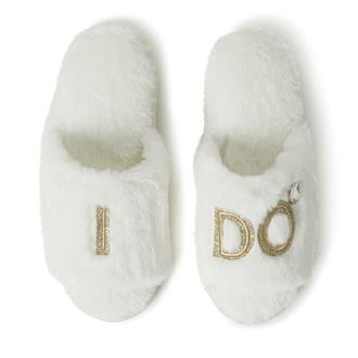 Dearfoams Lane Bridal I Do Fuzzy Slide Slipper in Alabaster at Nordstrom, Size Small