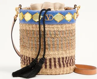 Valentino Garavani Valentino Garavani small raffia embroidered bucket bag Wo
