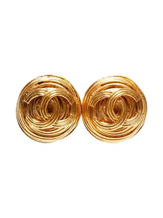Chanel 1994 Interlocking CC clip-on earrings - women - Gold Plated - One Size