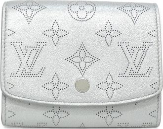 Louis Vuitton Silver Leather Coin Purse/Coin Case (Pre-Owned)