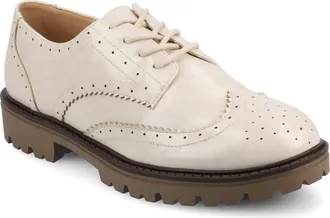 Journee Collection Women & apos;s Claudiya Medium and Wide Width Oxford