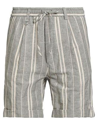 Paolo Pecora BOTTOMWEAR - Shorts & Bermuda Shorts sur YOOX.COM