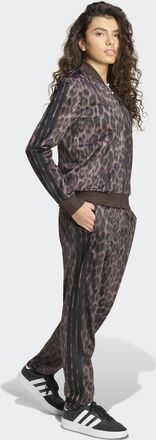 adidas Trainingsanzug ADIDAS SPORTSWEAR ESSENTIALS 3-STREIFEN ANIMAL AOP, Damen, Gr. XXL, multicolor, earth strata, Obermaterial: 100% Polyester, Sportanz&uuml;ge