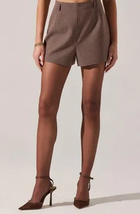 ASTR the Label Gisselle Plaid Shorts in Brown Wine Plaid at Nordstrom Rack, Size X-Small