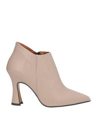 Nila & Nila SCHUHE - Stiefeletten auf YOOX.COM