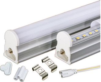 Trade Shop Trade Shop Traesio - Trade Shop - Tubo T5 Neon Led 10 W Watt 90 Cm 900 Lmn Per Uso Interno Luce Bianca Plafoniera