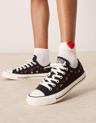Converse Hearts Chuck Taylor Ox - Sneakers nere con rose ricamate-Nero
