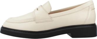 Clarks Leren Loafers met Prachtige Rand - Dames - Loafers - Beige - 36 EU - Schoenen