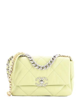 Chanel 19 Flap Bag Quilted Leather Medium crossbody bag - Groen