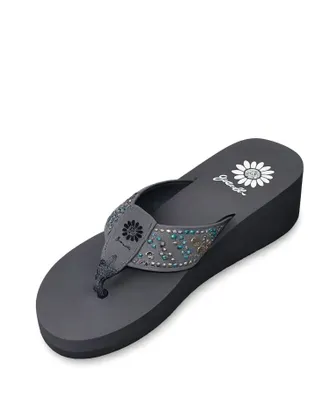 Yellow Box Womens Trisha Flip-Flops In Gray