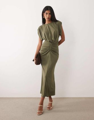 Asos Vestito midi strutturato kaki con spalle arricciate sul davanti-Verde