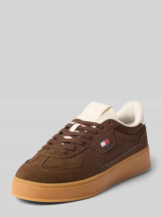 Tommy Jeans Low Top Sneaker in Wildleder-Optik in Dunkelbraun, Gr&ouml;&szlig;e 36