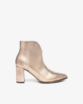 Nero Giardini Womens Metallic Western Ankle Boot In Gold