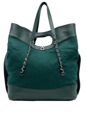 Chanel 2018-2019 Extra Large Stitched Wool and Calfskin 31 Shopping Bag satchel - Green