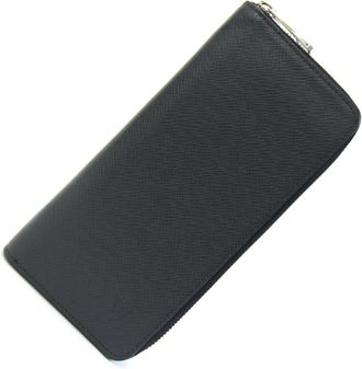 Louis Vuitton Black Noir Taiga Leather Leather Long Wallet (Bi-Fold) (Pre-Owned)