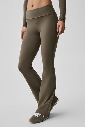 Alo Softsculpt Foldover Flare Legging in Olive Tree Green, Size: Medium