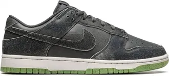 Nike Mens Dunk Low Sneakers In Halloween 2022