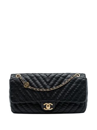 Chanel 2012 Jumbo Chevron Iridescent Calfskin Surpique Flap shoulder bag - women - Calf Leather - One Size - Black